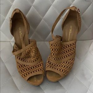 Tan bcbg shoes size 7